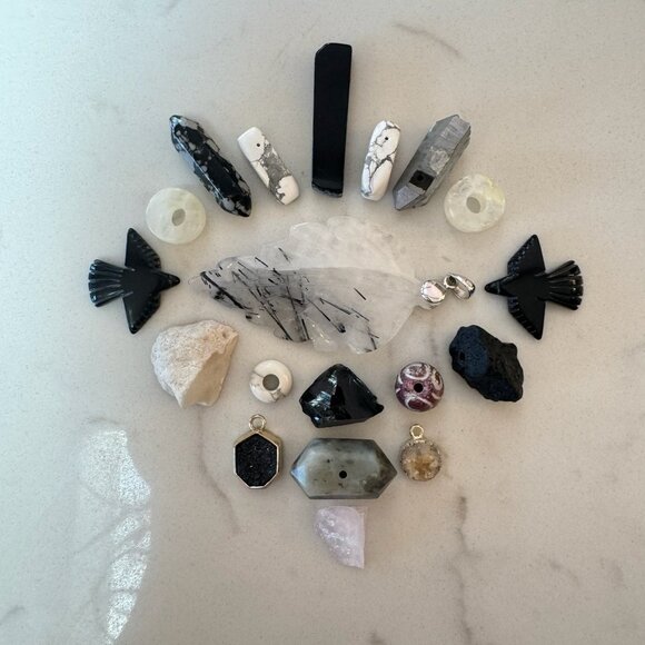 Natural Stone and Crystal Pendant Lot - Picture 2 of 16